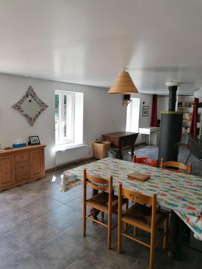 Maison Renovee En Pierres Sejour Spacieux Avec Jardin Et Terrasse Amenagee Pres Omaha Beach & Bayeux A 5Mn De La Mer Tous Commerces Commes Экстерьер фото